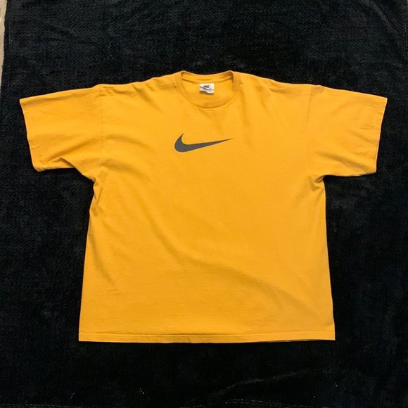 Nike Yellow Short Sleeve Tee - Picture 1 of 6